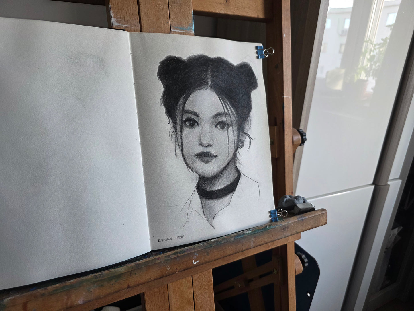 New Jeans Danielle charcoal portrait - A4 (21x29.7cm)