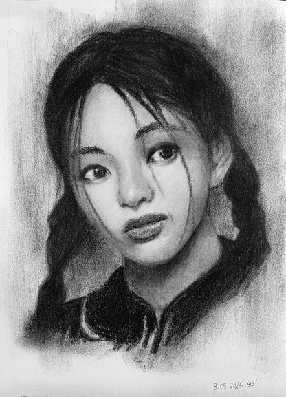 New Jeans Hyein charcoal portrait - A4 (21x29.7cm)